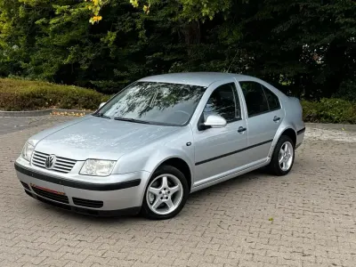 Gebraucht VW Bora 115 PS (84 kW) 2002 Silber Limousine