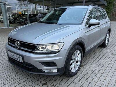 Silber Gebraucht 2017 VW Tiguan Comfortline SUV | 18.690 € (Etwas zu teuer)