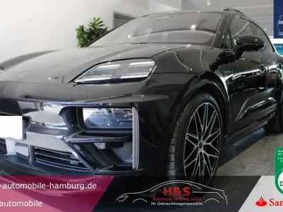 Gebraucht Porsche Macan 4 Electric 469 kW (639 PS) 2024 Tiefschwarz SUV