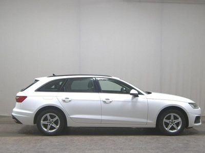 Gebraucht Audi A4 Basis 163 PS (119 kW) 2021 Weiss Kombi