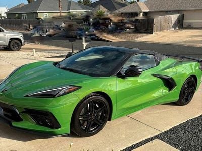 Neu Corvette C8 481 PS (353 kW) 2025 Grün Cabrio