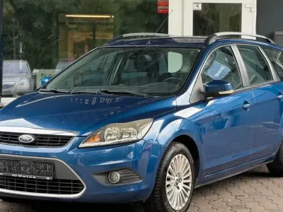 Gebraucht Ford Focus Titanium 145 PS (106 kW) 2008 Blau Kombi