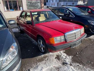 Gebraucht Mercedes 190 109 PS (80 kW) 1991 Rot Limousine