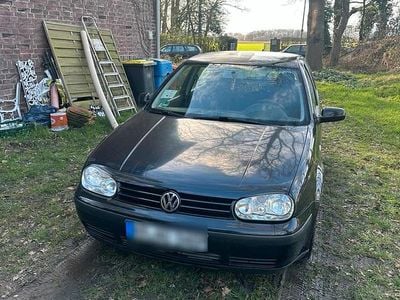 Gebraucht VW Golf IV 75 PS (55 kW) 2000 Schwarz Kleinwagen