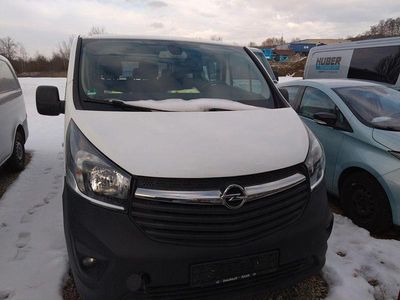 Weiß Gebraucht 2017 Opel Vivaro Van / Kleinbus | 8.900 €