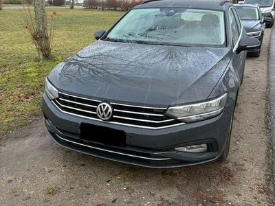 Gebraucht VW Passat Elegance 150 PS (110 kW) 2020 Grau Kombi
