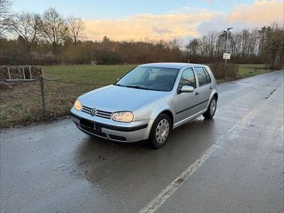 Gebraucht VW Golf IV 102 PS (75 kW) 2001 Silber Limousine