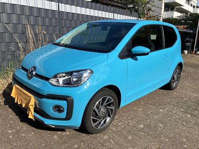 Usata VW up! Sound 90 CV (66 kW) 2017 Blu Utilitaria