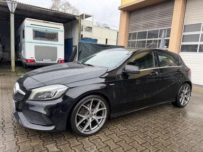 Gebraucht Mercedes A180 AMG 122 PS (89 kW) 2017 Schwarz Limousine