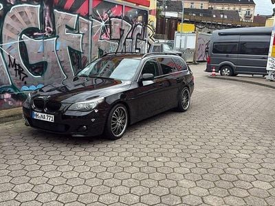 BMW 523