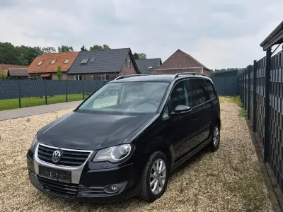 Gebraucht VW Touran 140 PS (102 kW) 2010 Schwarz Van / Kleinbus