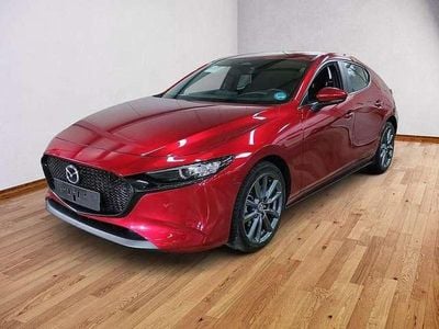 Soul red crystal m (metallic) Gebraucht 2025 Mazda 3 Center-Line Limousine | 22.990 € (Superpreis)