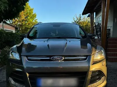 Gebraucht Ford Kuga Individual 179 PS (131 kW) 2016 Grau SUV