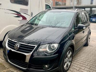 VW Touran Cross