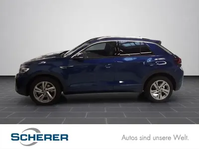 Gebraucht VW T-Roc R-line 150 PS (110 kW) 2025 Lapiz blue metallic (metallic) SUV