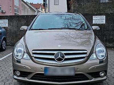 Second-hand Mercedes R320 225 CP (165 kW) 2008 Auriu Monovolum