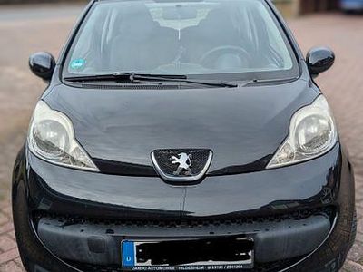 Gebraucht Peugeot 107 Filou 68 PS (50 kW) 2007 Schwarz Kleinwagen