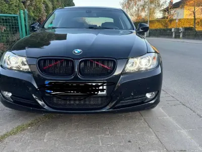 Gebraucht BMW 320 Exclusive 184 PS (135 kW) 2011 Schwarz Limousine