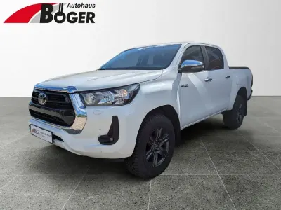 Używany Toyota HiLux Comfort 204 KM (150 kW) 2023 Biały Pickup
