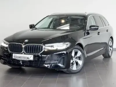 Second-hand BMW 520 Sport Line 184 CP (135 kW) 2022 Negru Break