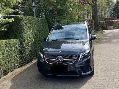 Gebraucht Mercedes V300 Avantgarde Edition 237 PS (174 kW) 2023 Grau Van / Kleinbus