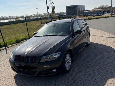 Gebraucht BMW 318 Performance 143 PS (105 kW) 2011 Schwarz Kombi