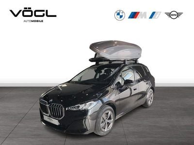 Neu BMW 218 Active Tourer Sport Line 136 PS (100 kW) 2026 Schwarz Van / Kleinbus