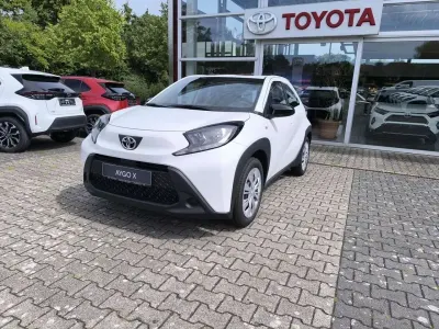 Neu Toyota Aygo X Business Edition 72 PS (52 kW) 2025 Schneeweiß SUV