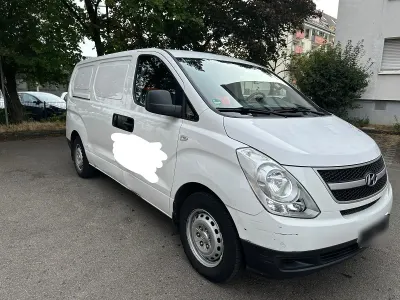 Gebraucht Hyundai H-1 116 PS (85 kW) 2012 Weiß Van / Kleinbus
