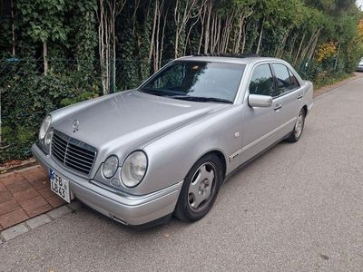 Mercedes E430