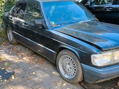 Usata Mercedes 190 1988 Nero Berlina