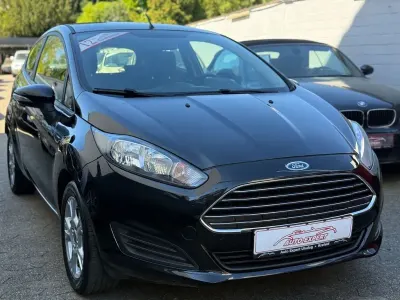 Second-hand Ford Fiesta SYNC Edition 82 CP (60 kW) 2014 Negru Hatchback