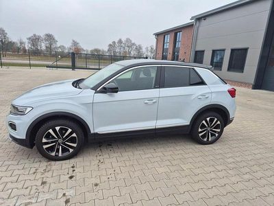 Gebraucht VW T-Roc United 150 PS (110 kW) 2021 Weiß SUV