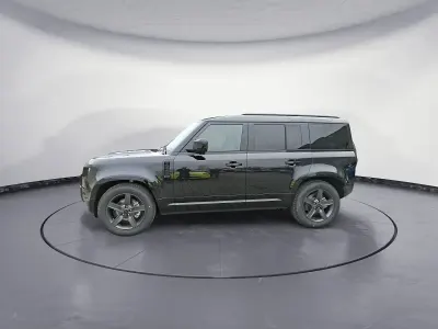Neu Land Rover Defender SE Dynamic 200 PS (147 kW) 2026 Schwarz SUV