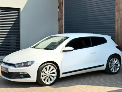 Gebraucht VW Scirocco 140 PS (102 kW) 2009 Weiß Coupé