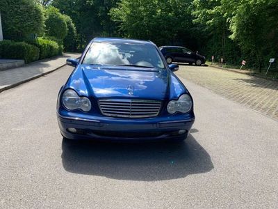 Mercedes C200
