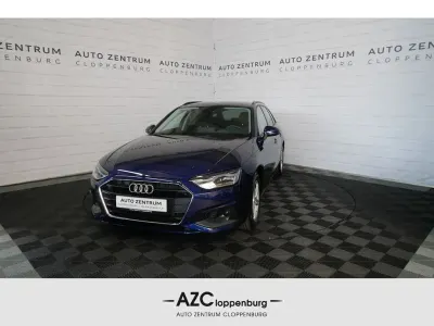 Gebraucht Audi A4 Basis 163 PS (119 kW) 2023 Blau Limousine