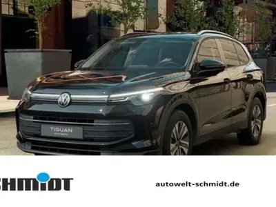 Neu VW Tiguan 150 PS (110 kW) 2026 Grenadillschwarz metallic SUV
