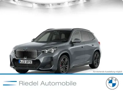 Neu BMW iX1 Performance 230 kW (313 PS) 2026 Grau SUV