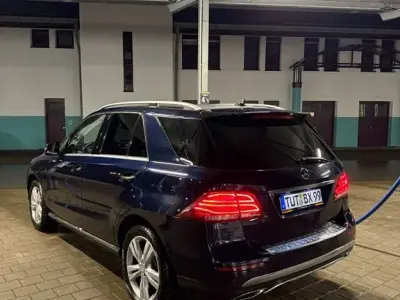 Gebraucht Mercedes GLE350 258 PS (189 kW) 2016 Blau SUV