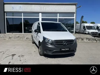 Gebraucht Mercedes Vito 136 PS (100 kW) 2023 Arktikweiß Van