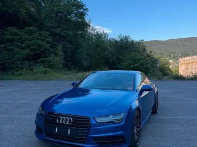 Gebraucht Audi A7 Ambiente 326 PS (239 kW) 2015 Blau Kleinwagen
