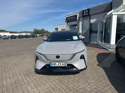 Neu Mazda CX-6e 100 kW (136 PS) 2026 Multitone aero grey  black SUV