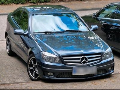 Mercedes 220