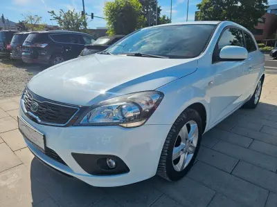 Usado Kia Ceed 125 CV (91 kW) 2013 Blanco Utilitario