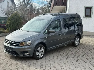 Używany VW Caddy Maxi 150 KM (110 kW) 2020 Szary Minivan