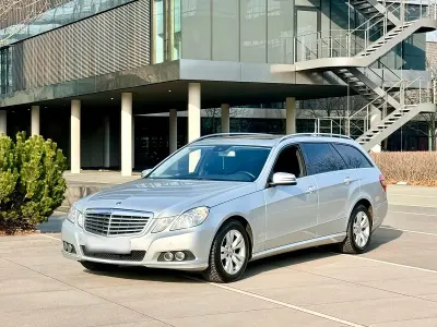 Gebraucht Mercedes E220 Elegance 170 PS (125 kW) 2011 Grau Kombi