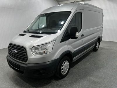 Gebraucht Ford Transit 105 PS (77 kW) 2018 Polarsilber (metallic) Van