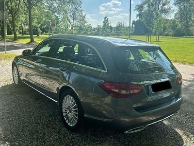 Grau Gebraucht 2017 Mercedes C220 Exclusive Kombi | 21.990 € (Fairer Preis)