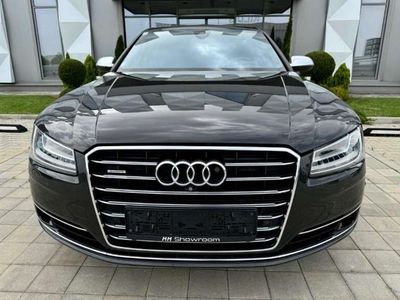 Audi A8L